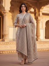 SAND & BROWN Digital Printed Full Suit (3Pc) suit with Luxury Voile Dupatta(Unstitched)