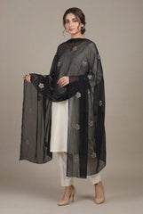 CRINKLE CUTDANA Shawl
